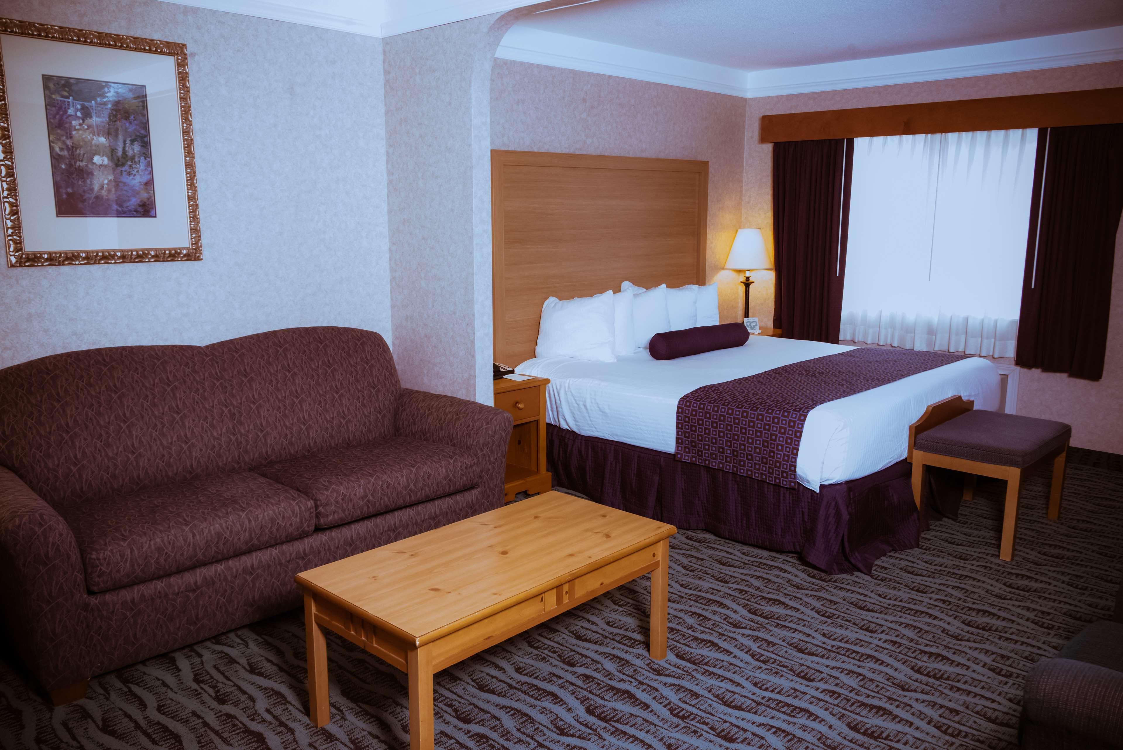 Best Western Plus Executive Court Inn & Conference Center Manchester Bagian luar foto
